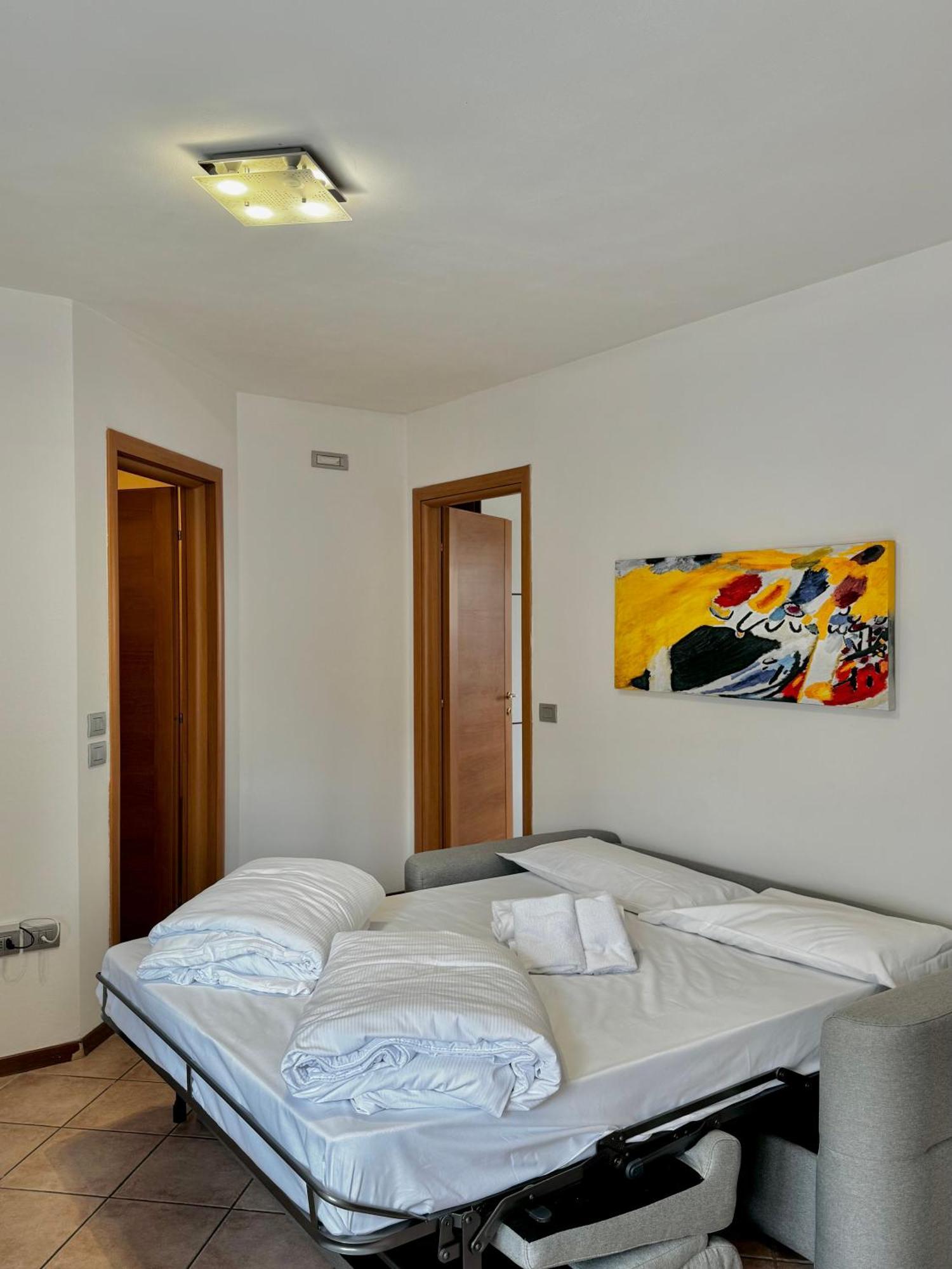 Aparthotel Sweet Spot Riva del Garda Exterior foto