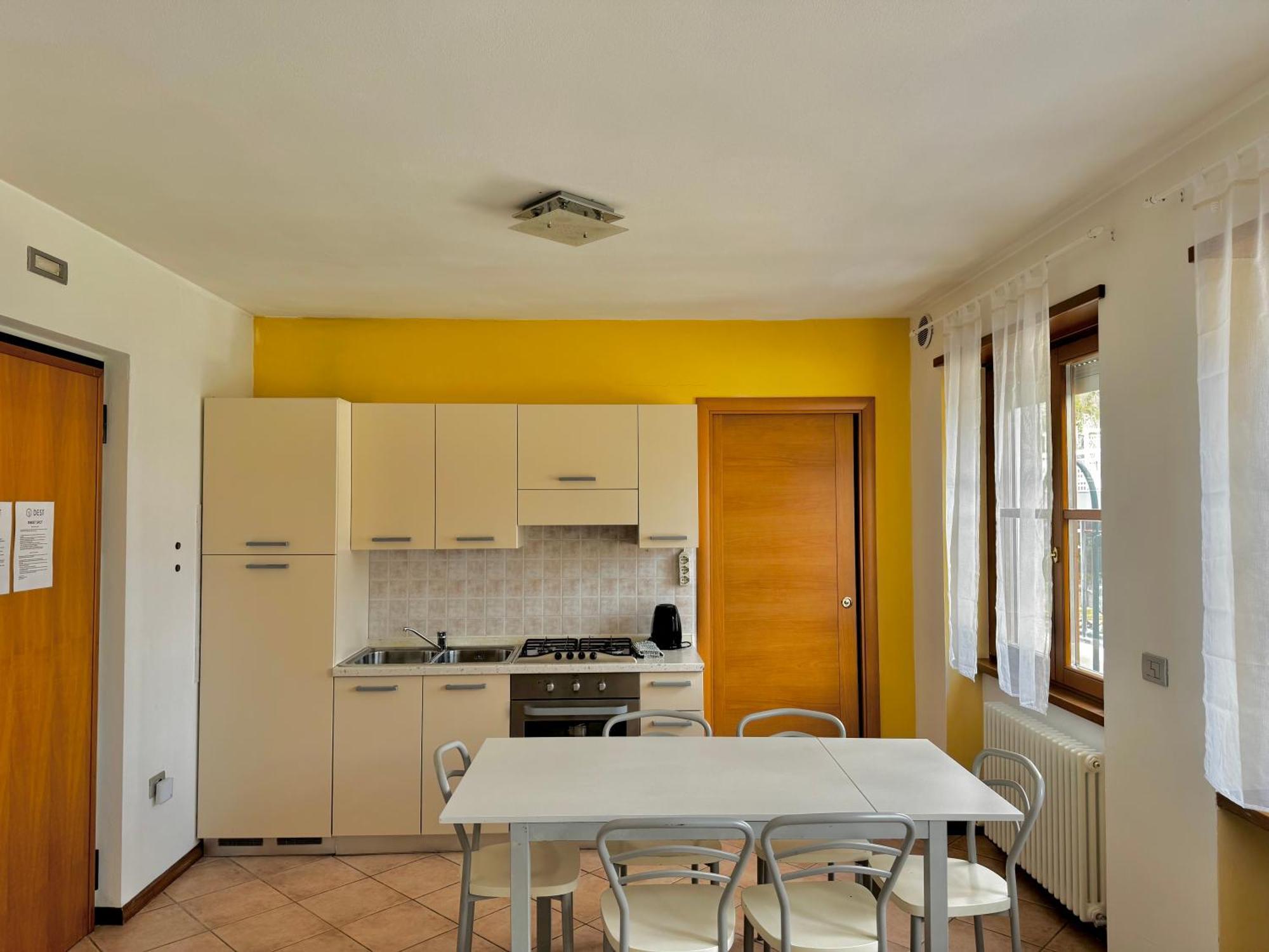 Aparthotel Sweet Spot Riva del Garda Exterior foto